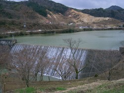 ダム　貯水池