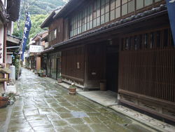 美保関青石畳通り