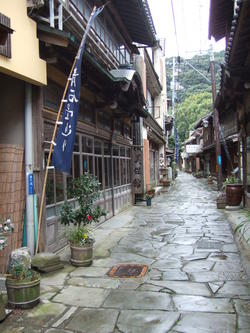 美保関青石畳通り